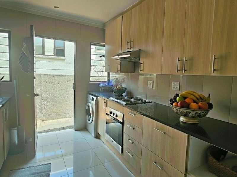 Renovated Family Cluster in Popular Morningside Complex - Photo 2