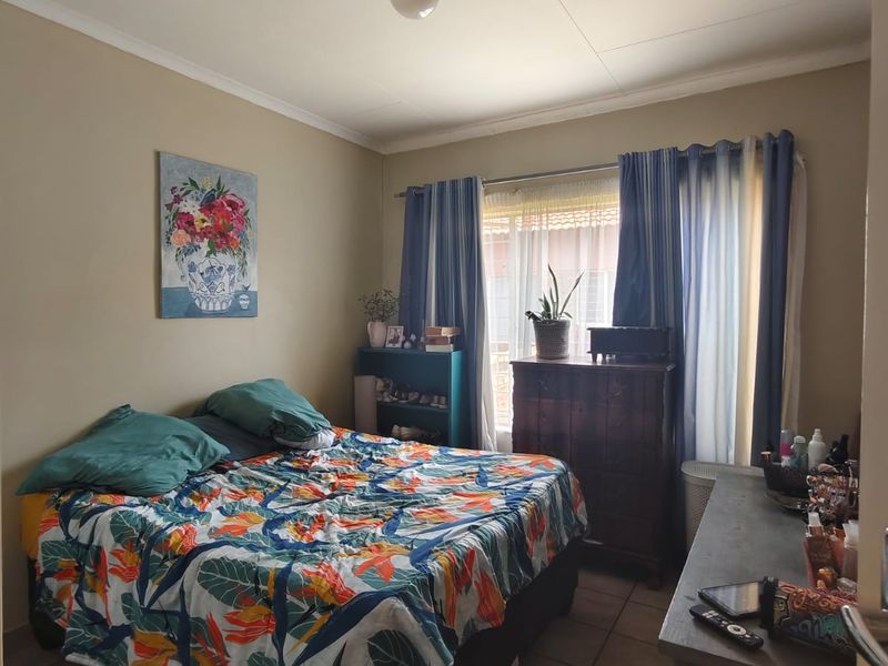 Secure & Pet-Friendly Living – Vaalpark - Photo 9