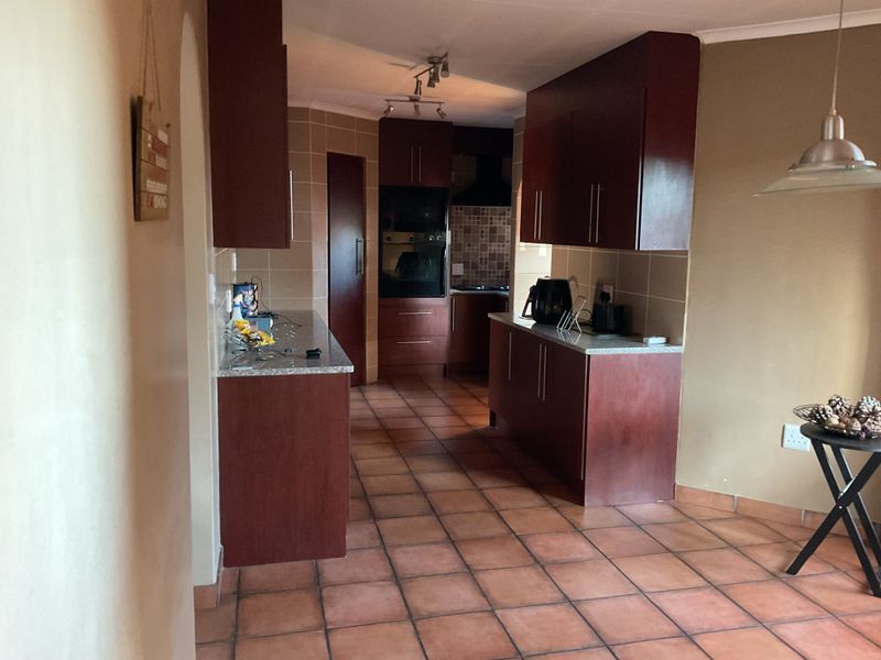 Freehold For Sale In Centurion - Photo 6