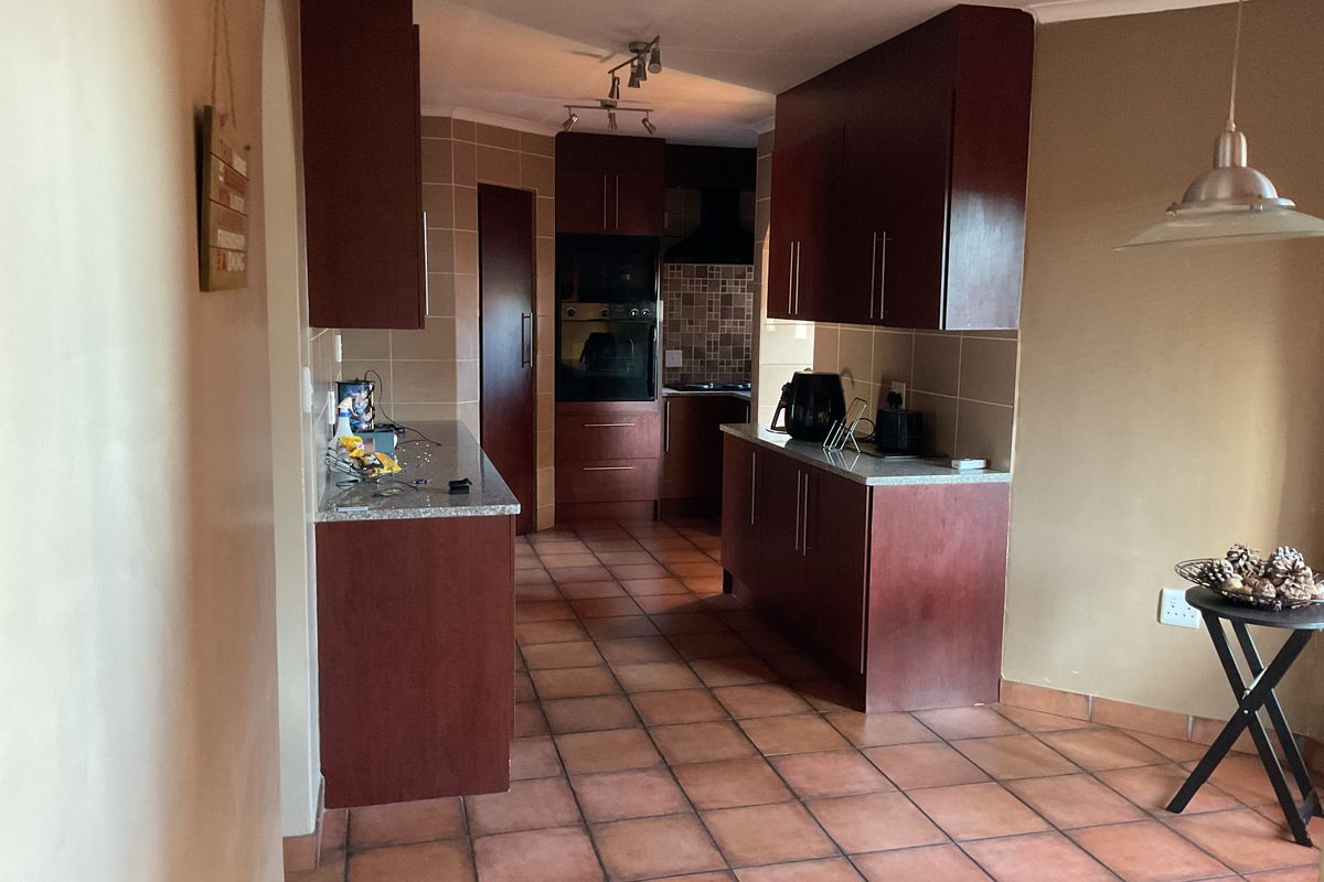 Freehold For Sale In Centurion - Photo 5