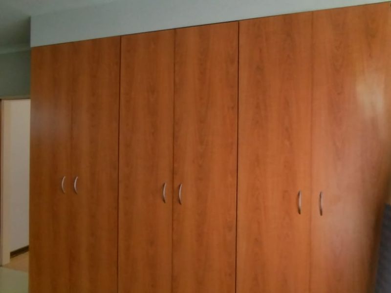 Cozy 3 bedroom townhouse - Photo 7