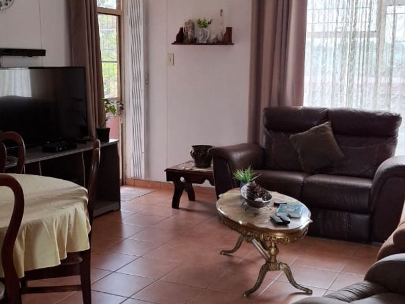 BEAUTIFUL & SPACIOUS APARTMENT FOR SALE IN VANDERBIJLPARK - Photo 9