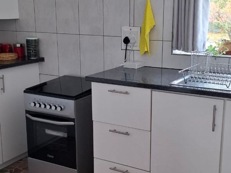 BEAUTIFUL & SPACIOUS APARTMENT FOR SALE IN VANDERBIJLPARK - Photo 8