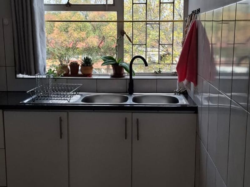 BEAUTIFUL & SPACIOUS APARTMENT FOR SALE IN VANDERBIJLPARK - Photo 7