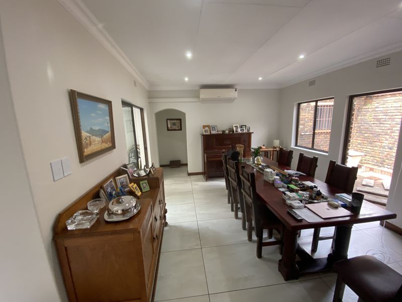 Beyond Expectations – A Hidden Gem in Fourways  R 2 699 000 - Photo 2