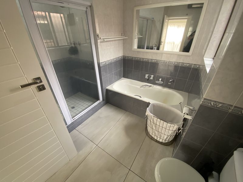 Beyond Expectations – A Hidden Gem in Fourways  R 2 699 000 - Photo 9