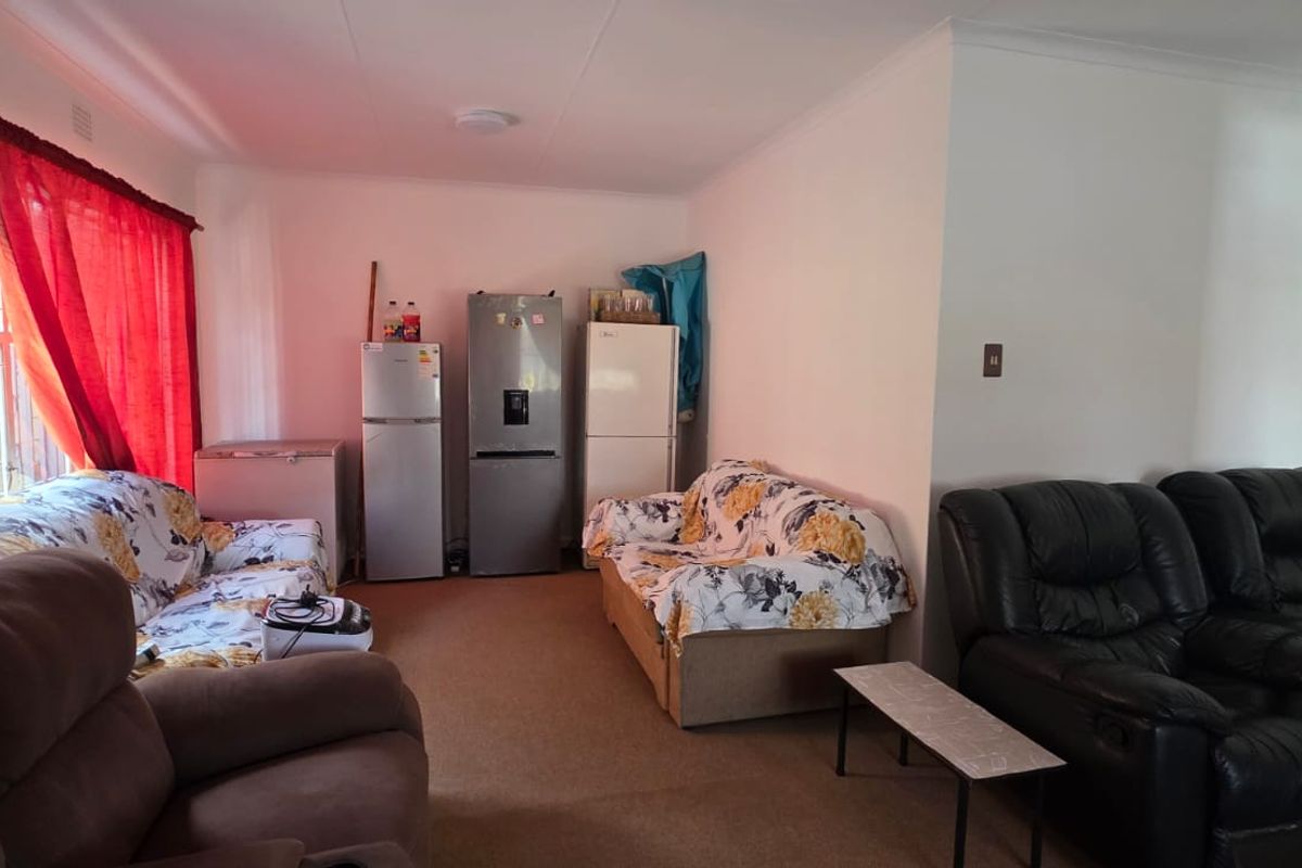 Beautiful 3 Bedroom Family Home in SE 6!!!! - Photo 4
