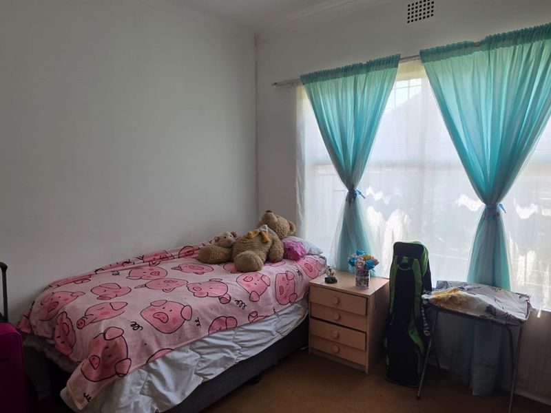 Beautiful 3 Bedroom Family Home in SE 6!!!! - Photo 10