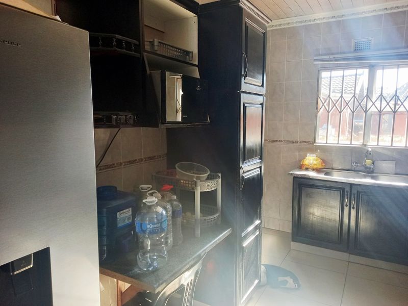 3 Bedroom House For Sale - Photo 7