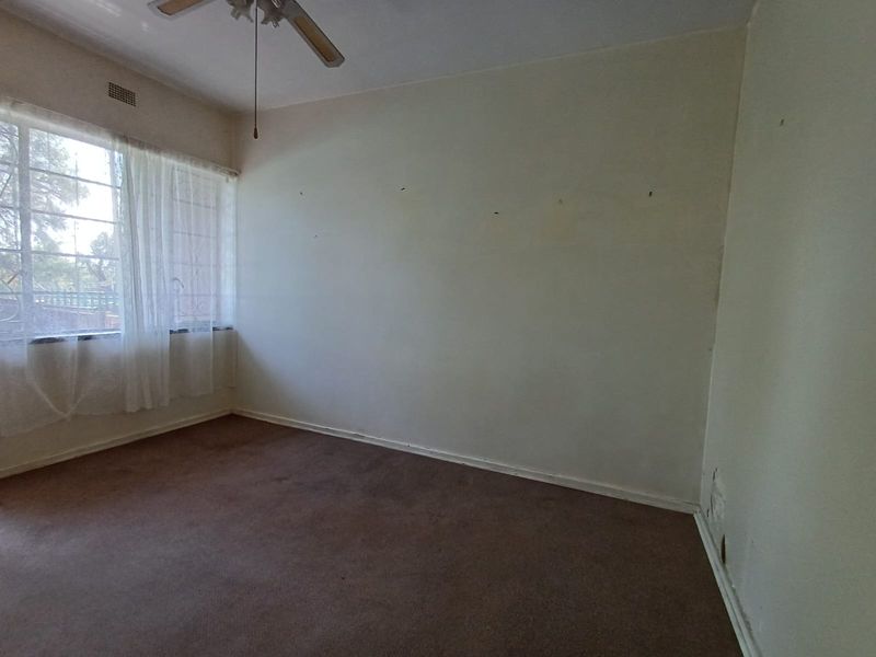 Ground Floor Unit For Sale. - Photo 4