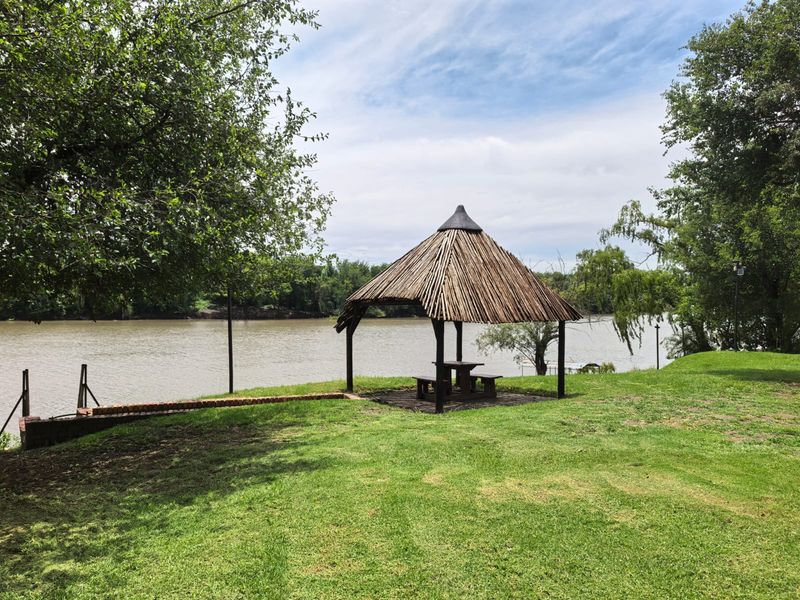 Beautiful Riverfront Property for Sale in the Vaal Triangle - Photo 8