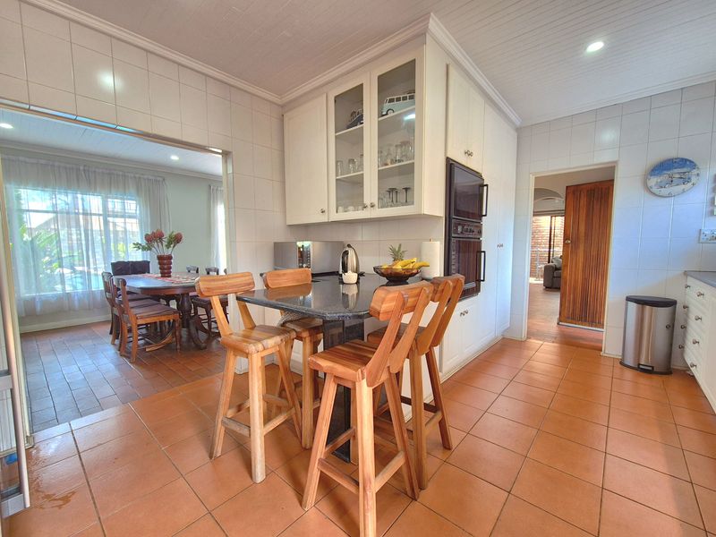 STUNNING  BADENHORST BEAUTY UP FOR GRABS! - Photo 8