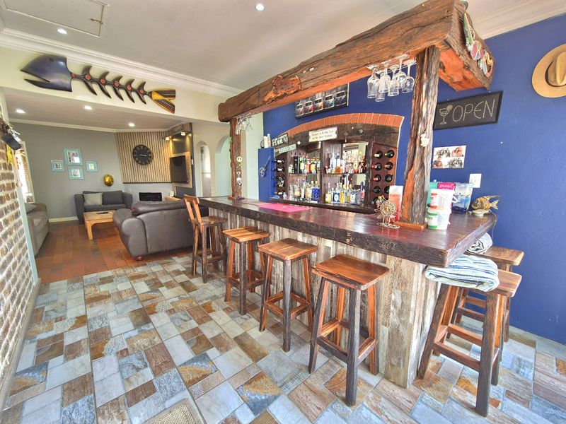 STUNNING  BADENHORST BEAUTY UP FOR GRABS! - Photo 3