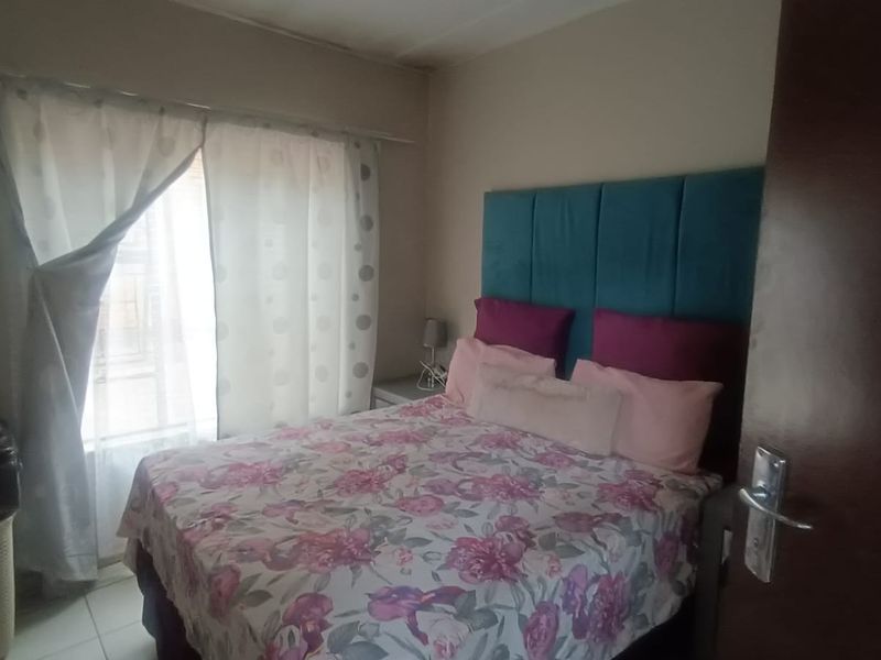 Neat 1-Bedroom Flat – Ideal Starter Home or Investment. - Photo 7