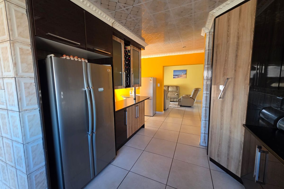 BEAUTIFUL HOUSE FOR SALE IN A SECURE ESTATE – THREE RIVERS EAST - Photo 5