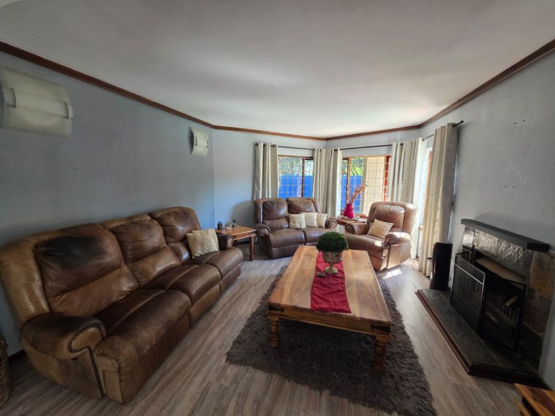 ABSOLUTELY STUNNING HOUSE FOR SALE IN RISIVILLE - Photo 3