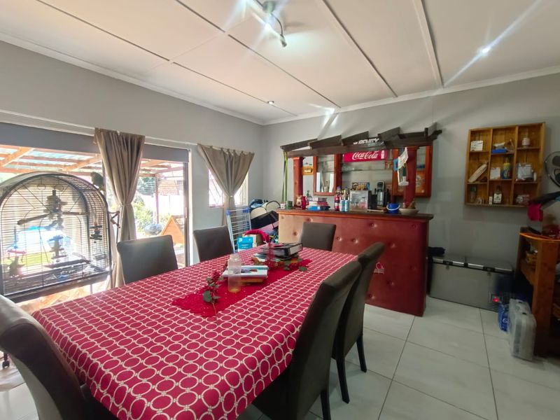 ABSOLUTE BEAUTY FOR SALE – SE4, VANDERBIJLPARK - Photo 6