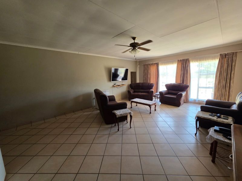 VERSATILE SMALLHOLDING / PLOT FOR SALE IN VANDERBIJLPARK - Photo 8