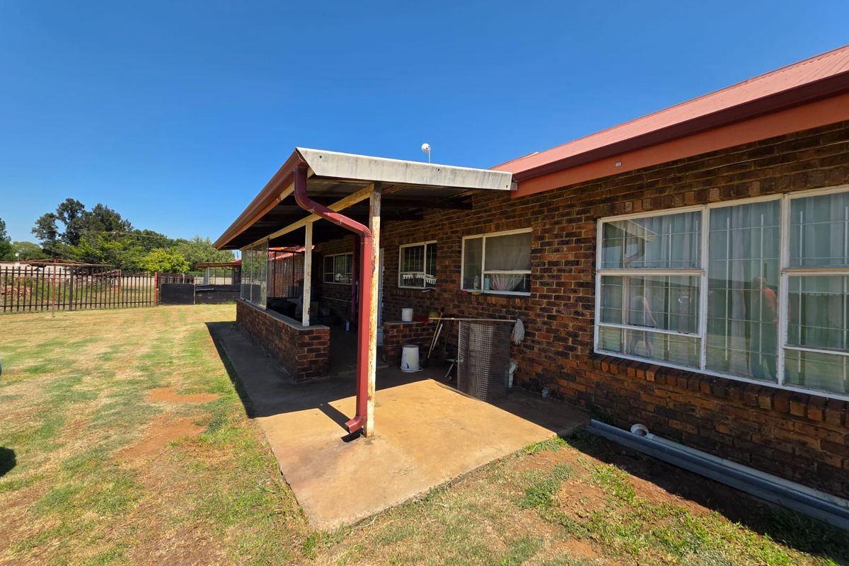 VERSATILE SMALLHOLDING / PLOT FOR SALE IN VANDERBIJLPARK - Photo 5