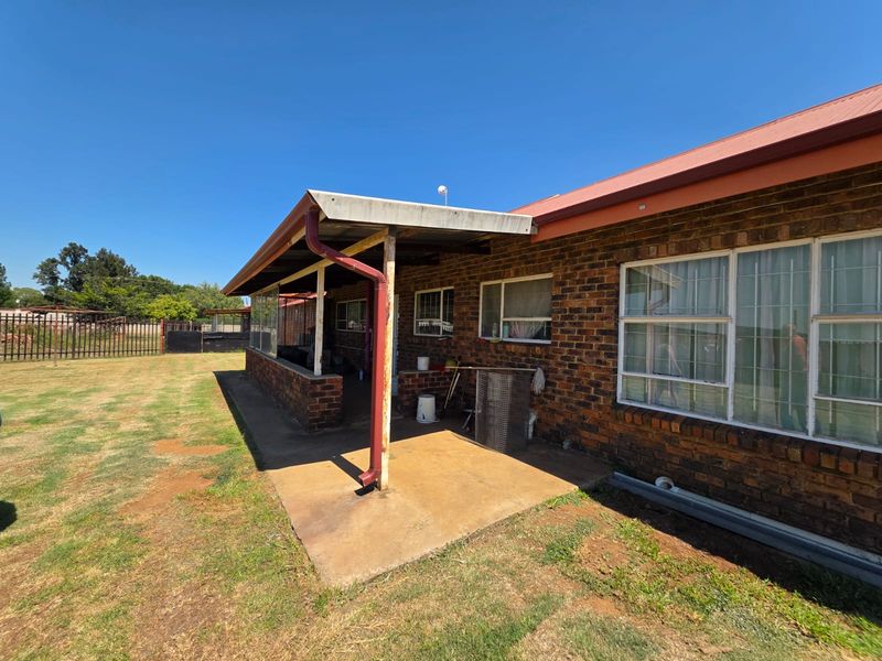 VERSATILE SMALLHOLDING / PLOT FOR SALE IN VANDERBIJLPARK - Photo 5