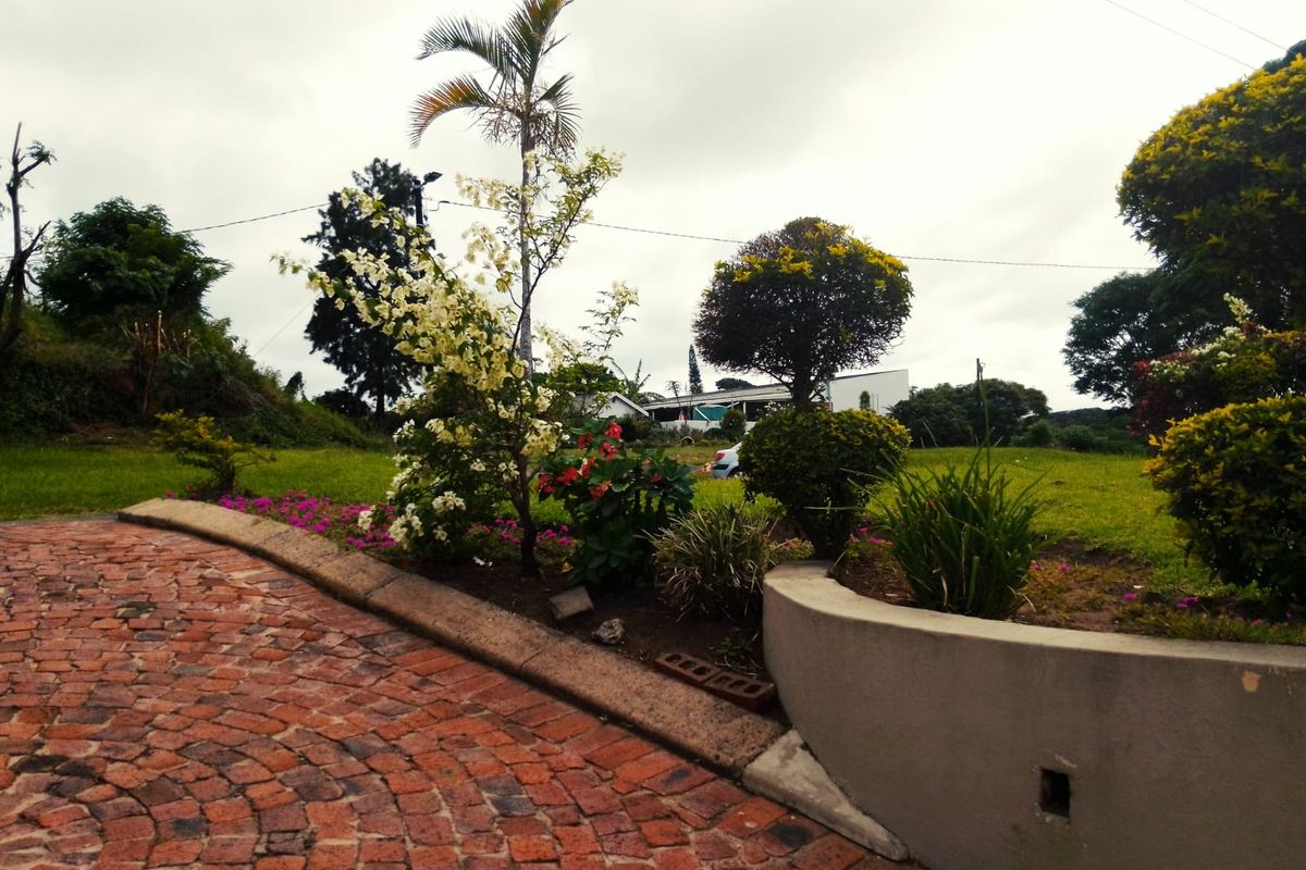 Immaculate 5 Bedrooms Facebrick Double Story - Photo 2