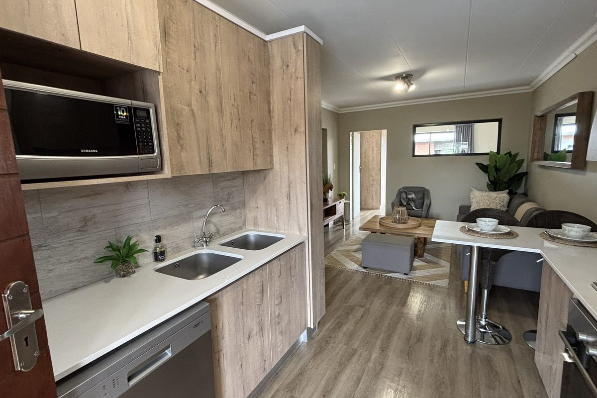 3 Bedroom GROUND FLOOR For Sale! - Photo 4