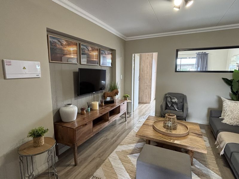 3 Bedroom GROUND FLOOR For Sale! - Photo 6