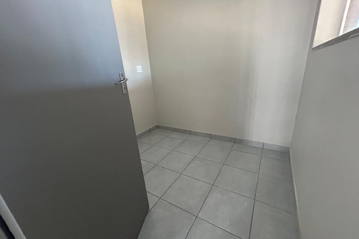 Prime Property on Busy Road in Boksburg  with Business Potential - Photo 5