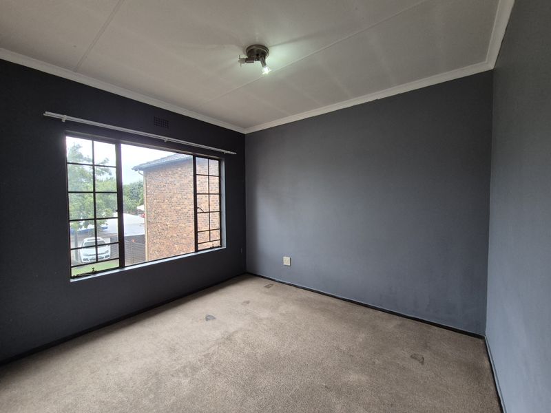 2 Bedroom Townhouse TO LET in Sonneveld - Photo 6