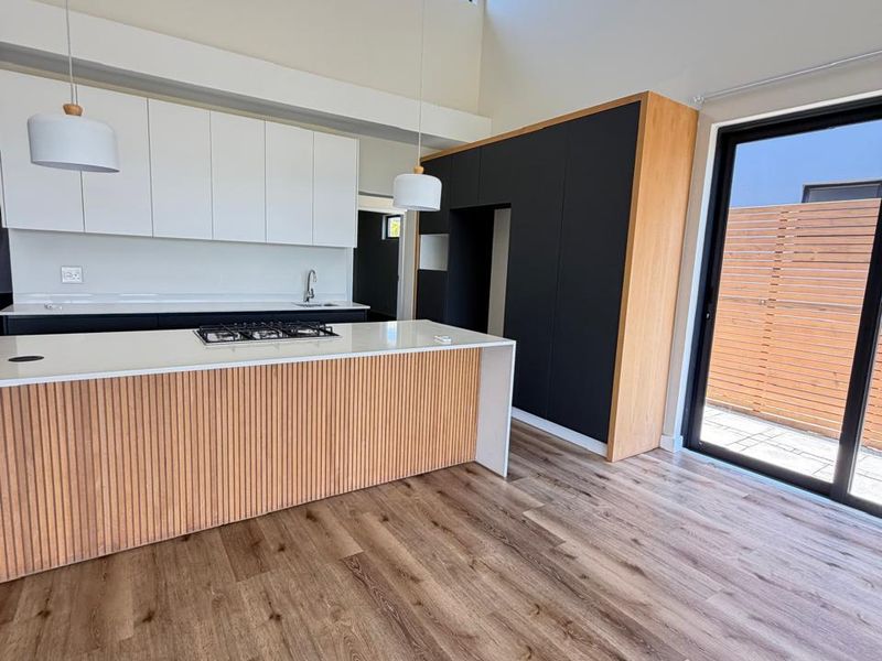 Modern 3-Bedroom Home in Dolphin Ridge – Style, Comfort & Convenience - Photo 8