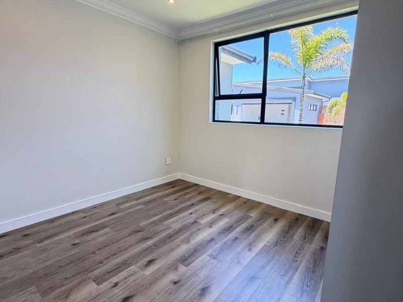 Modern 3-Bedroom Home in Dolphin Ridge – Style, Comfort & Convenience - Photo 6