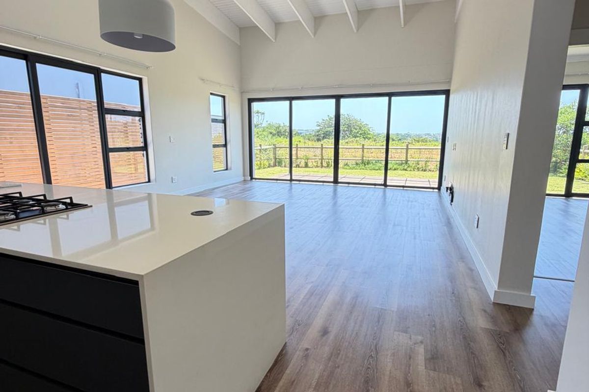 Modern 3-Bedroom Home in Dolphin Ridge – Style, Comfort & Convenience - Photo 4