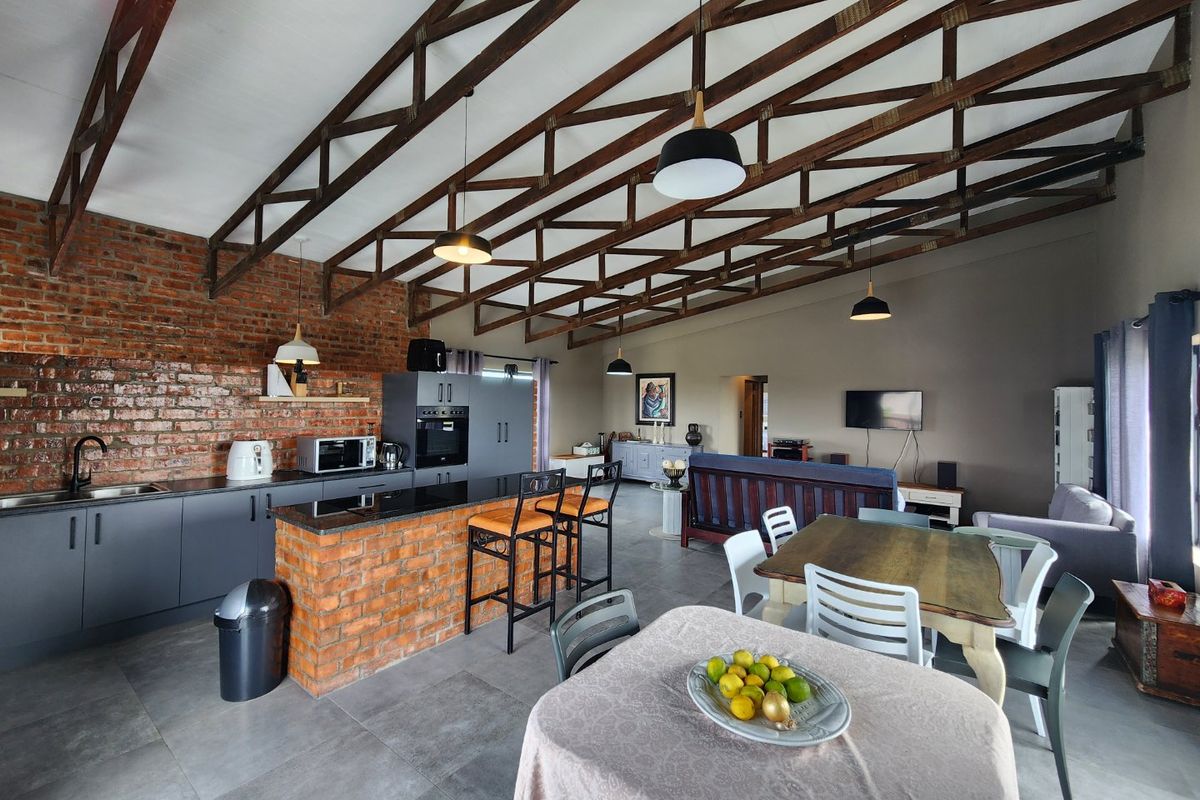 Modern Coastal Living with Scenic Views and Flexible Space - Photo 4