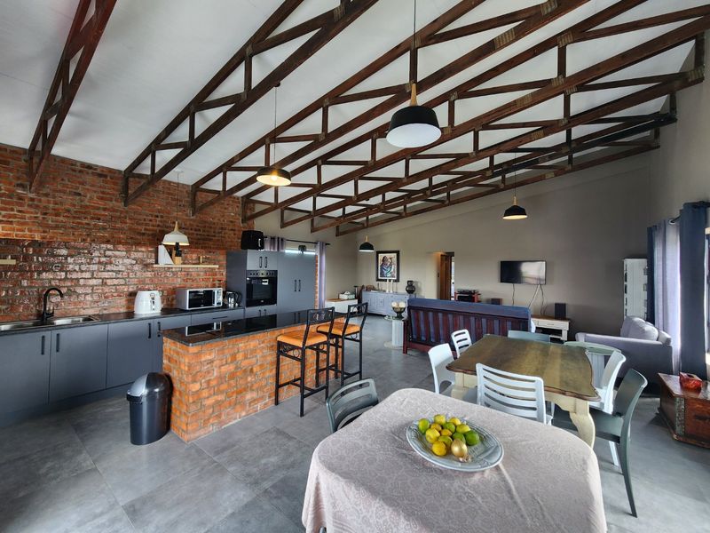 Modern Coastal Living with Scenic Views and Flexible Space - Photo 4