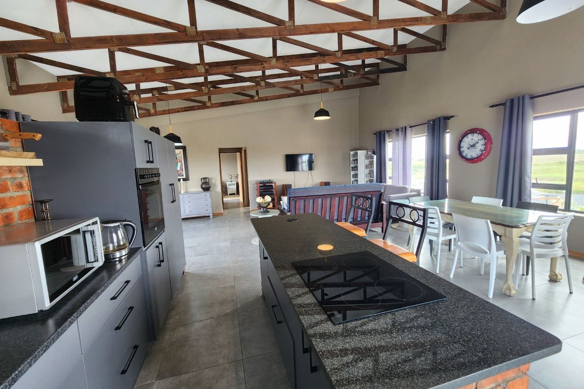 Modern Coastal Living with Scenic Views and Flexible Space - Photo 2