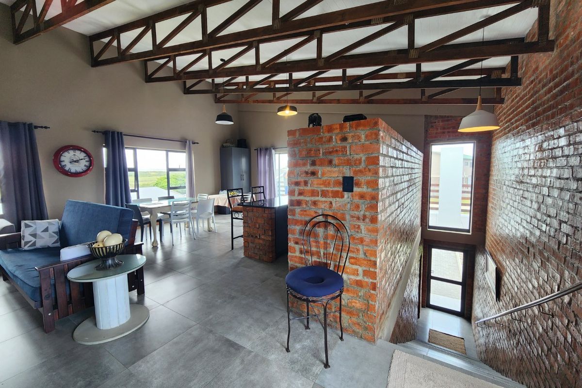 Modern Coastal Living with Scenic Views and Flexible Space - Photo 3