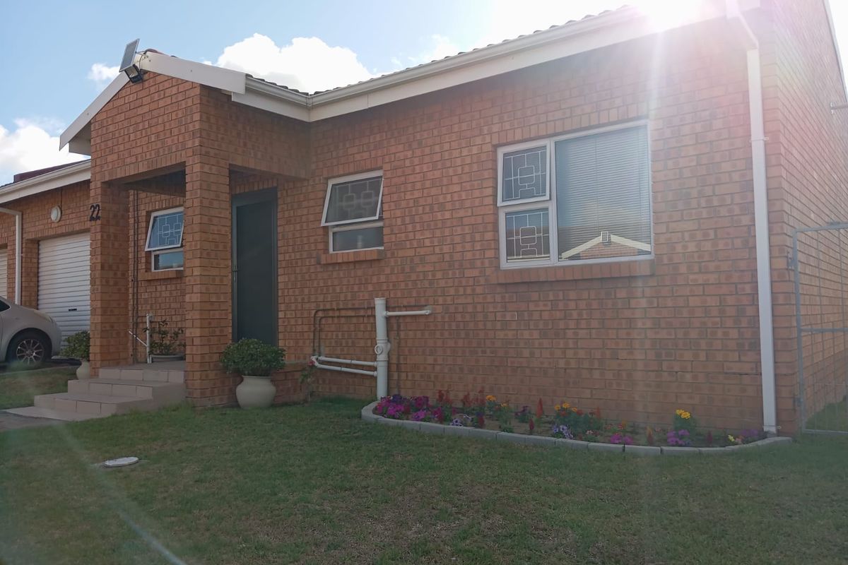 Neat Pet-Friendly 2-Bedroom Freehold Home in Kabega - Photo 2