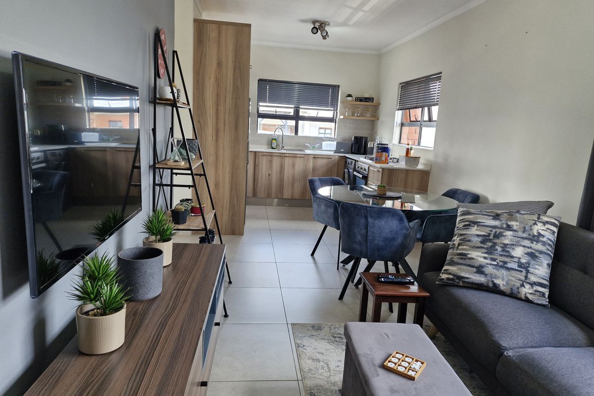 FOR SALE – 1-Bedroom Apartment in Olive Wood Village South, Kempton Park - Photo 2