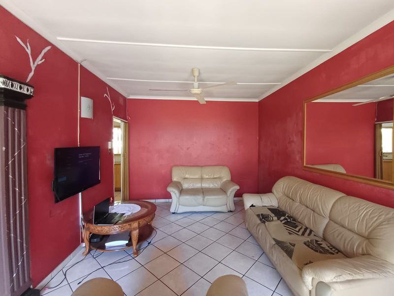 With A Little Bit Of Love & Care This Can Be Your Forever Home - Photo 10