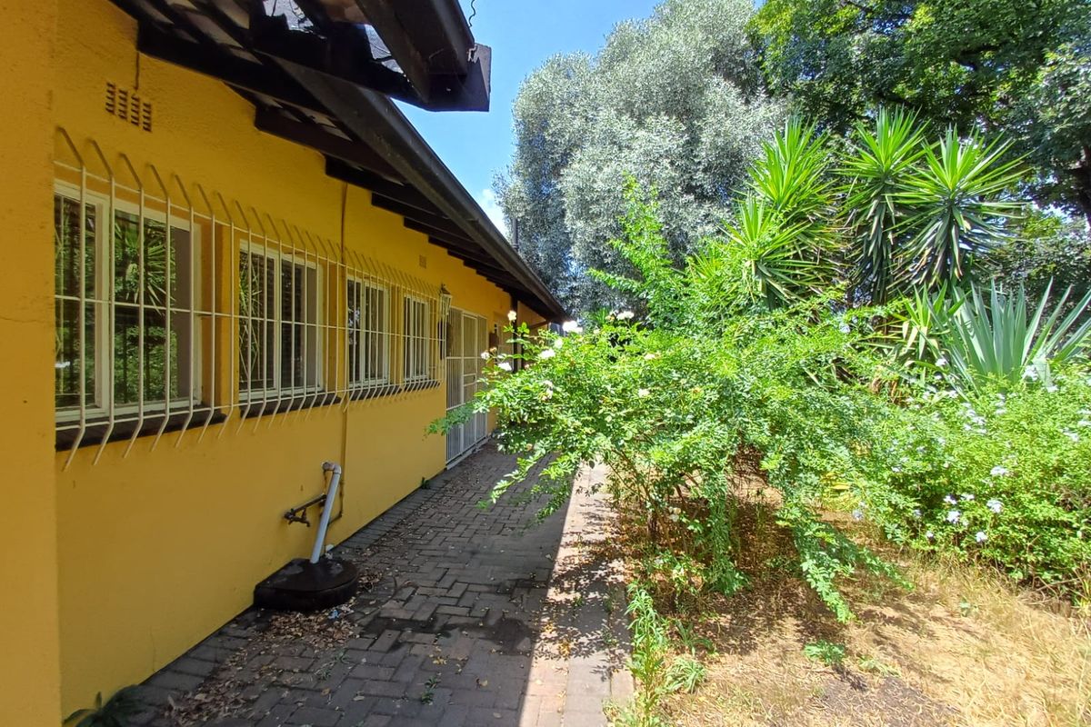 With A Little Bit Of Love & Care This Can Be Your Forever Home - Photo 2