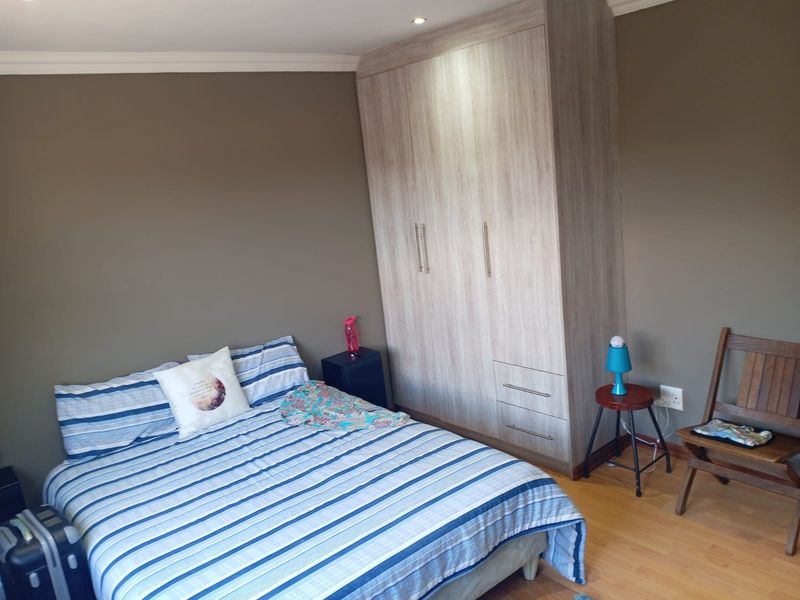 EXCEPTIONAL DUAL-LIVING PROPERTY – TWO HOMES ON ONE ERF IN SECUNDA - Photo 10