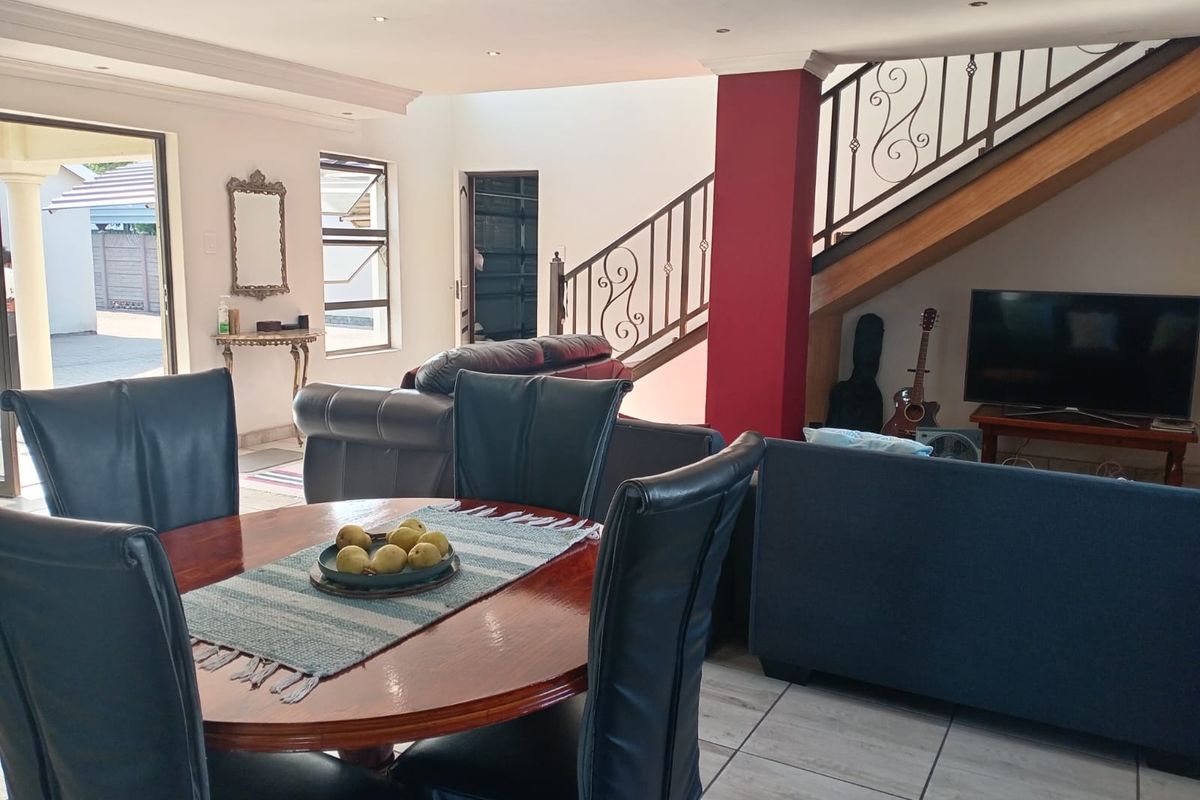 EXCEPTIONAL DUAL-LIVING PROPERTY – TWO HOMES ON ONE ERF IN SECUNDA - Photo 3