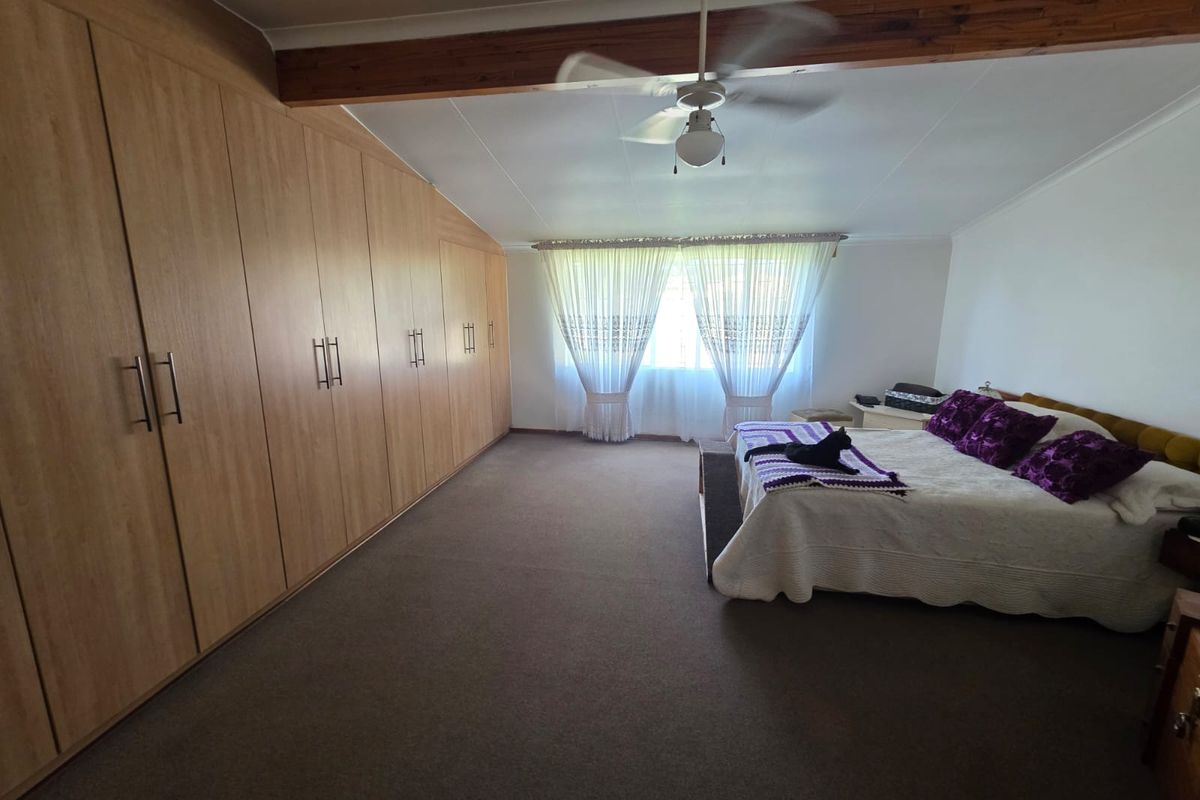 Beautiful Family Home for Sale in Sasolburg – Close to CBD! - Photo 2