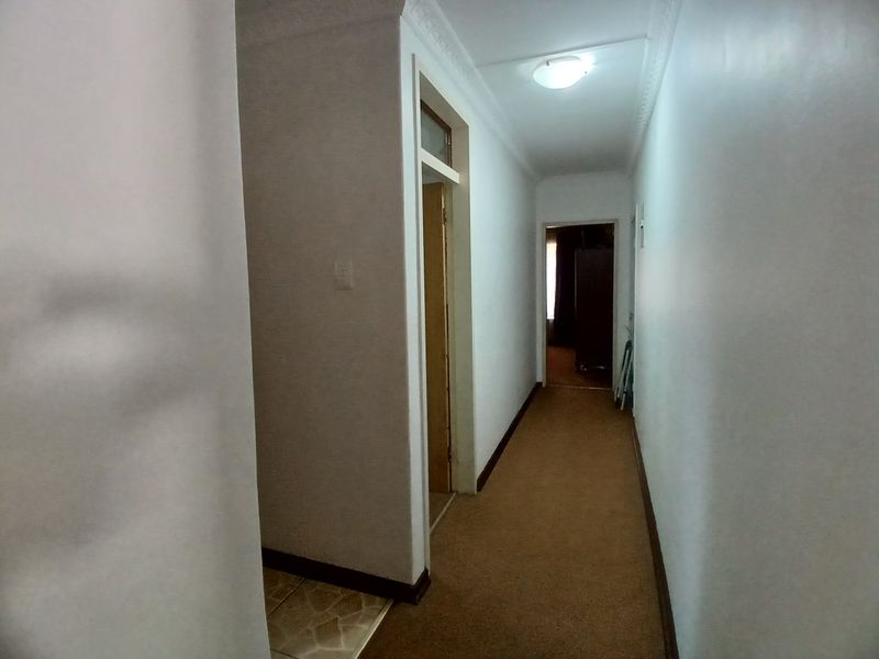 North-facing family home offering comfort and space - Photo 10