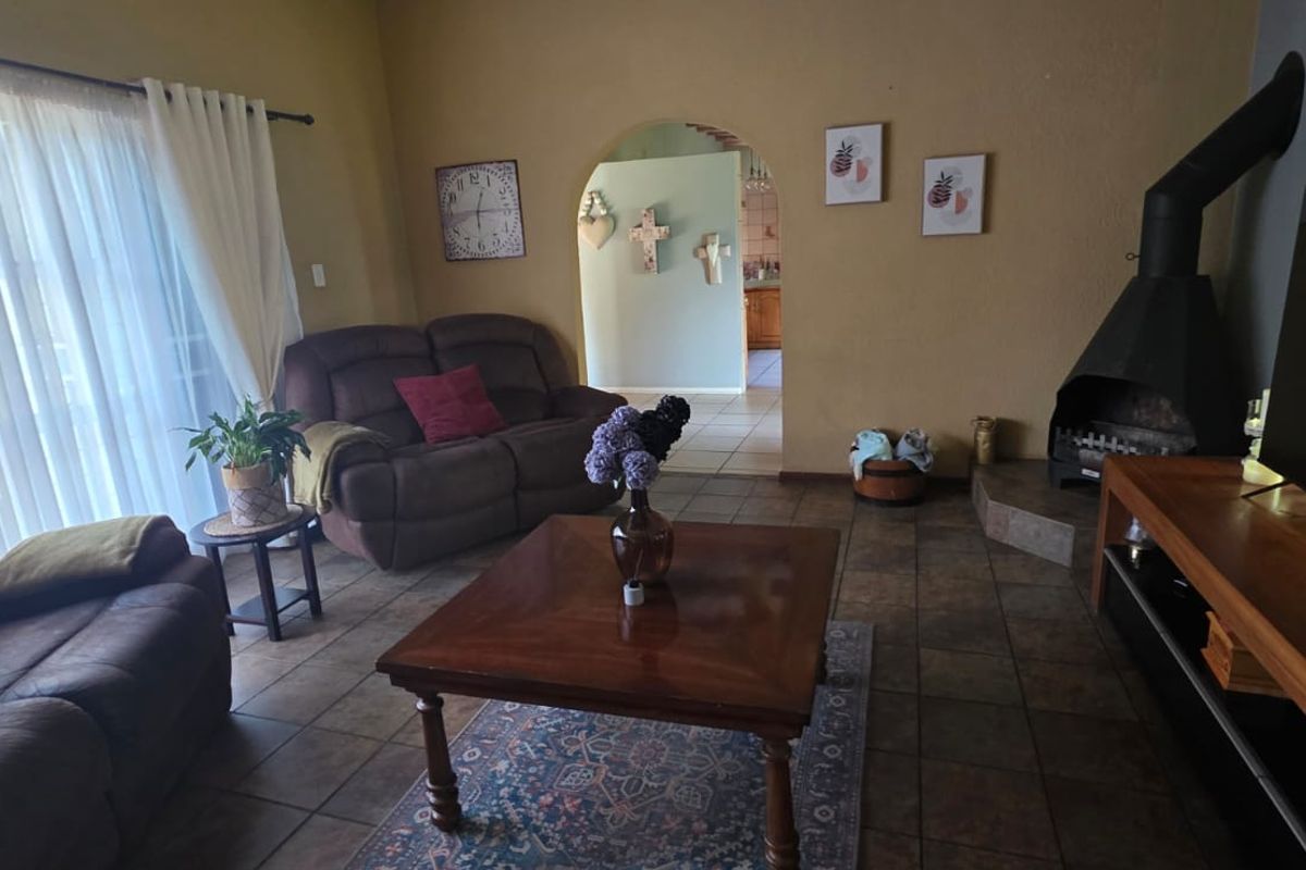 EXCEPTIONAL  INVESTMENT PROPERTY in SE 7!!! - Photo 3