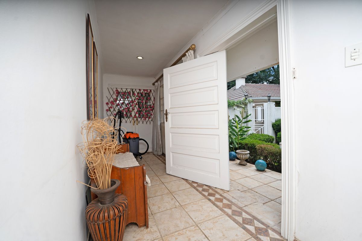 Spacious Multi-Level Family Home with Cottage Potential in Glenadrienne - Photo 2