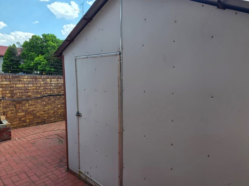 TOWNHOUSE IN POPULAR SE 3!! Full title!!! - Photo 5