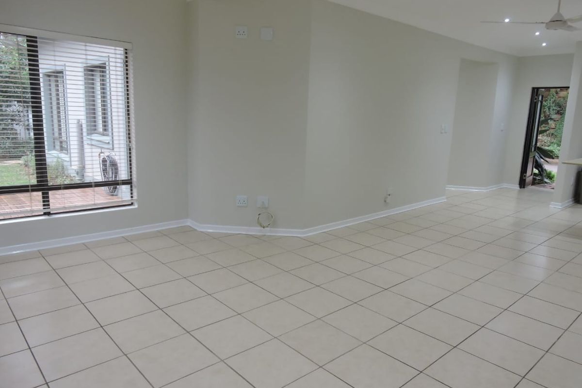 2 Bedroom Pet-Friendly Townhouse To Rent in Ballito - Photo 2