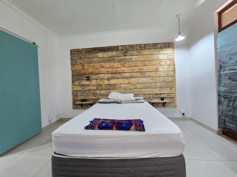 Modern Furnished 1 Bedroom Apartment - Photo 4