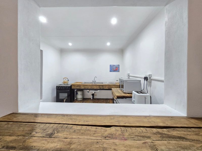 Modern Furnished 1 Bedroom Apartment - Photo 2